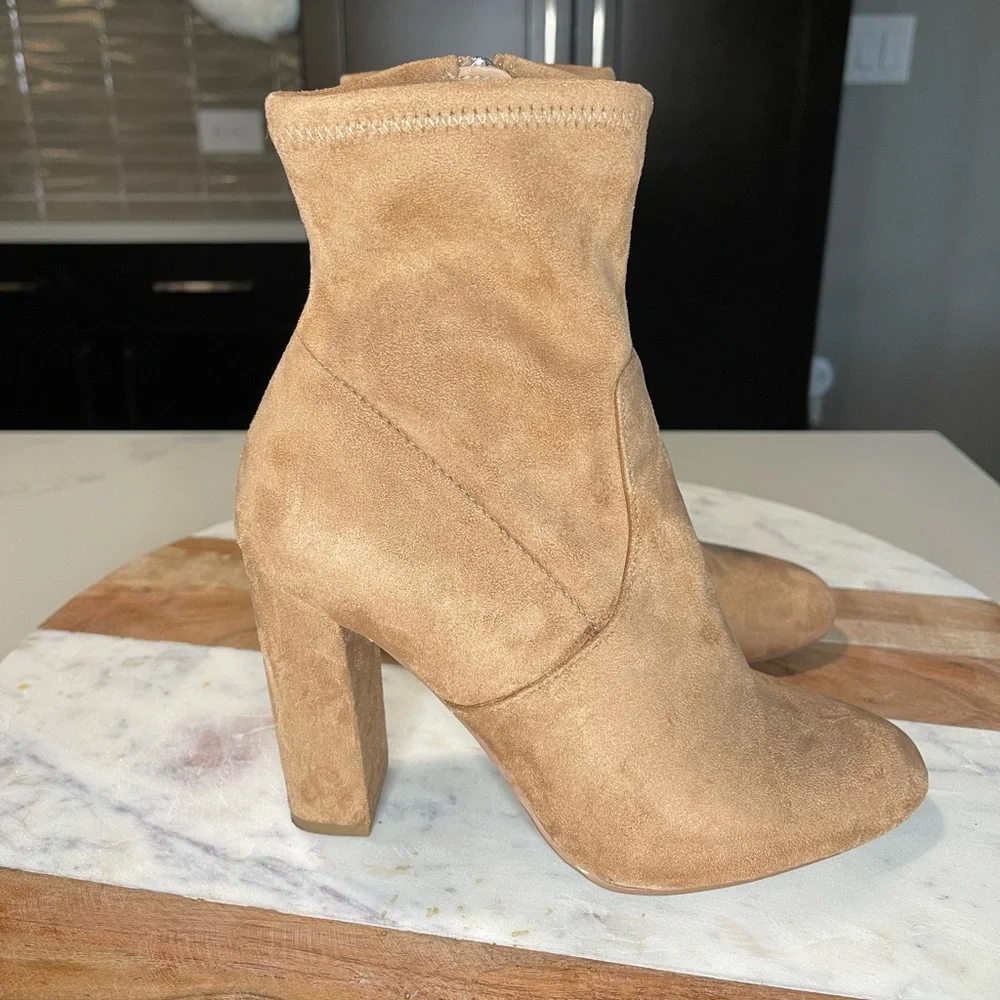 Steve Madden Suede Tan Boots Size 7 - Picture 4 of 8